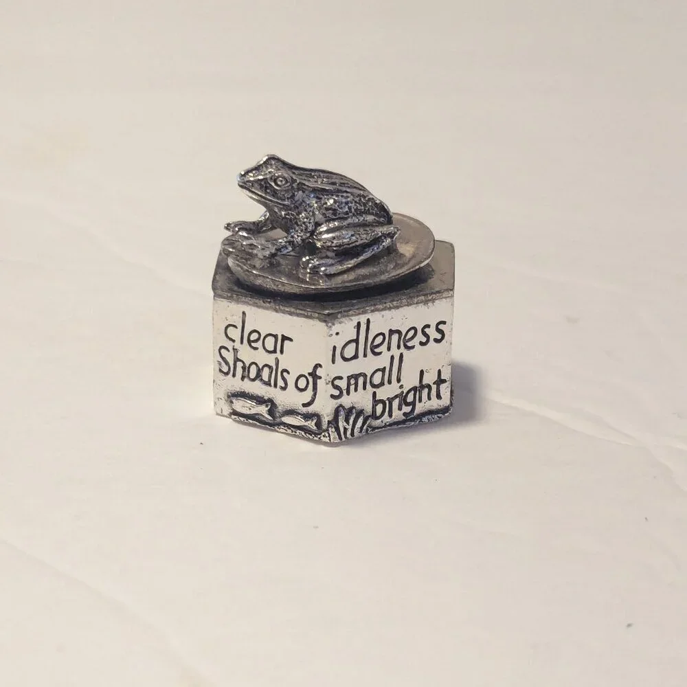 Vintage Silver Scenes Pewter Frog Box Whimsical‎ Pill Mini Trinket Wales UK